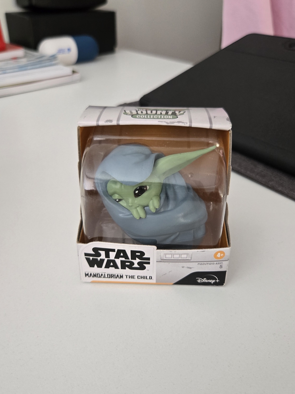 Star Wars The Child Collectible Figure - Green & Gray